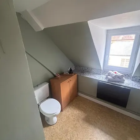 Appartement, En Plein Coeur De Pierre Sur Dives *